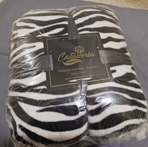 Catalonia Wearable Blanket